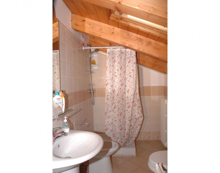 bagno mansarda (2)